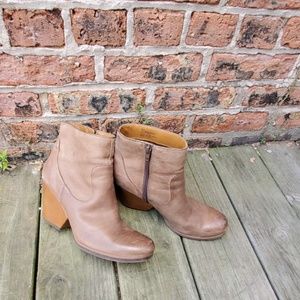 Kork-ease boots